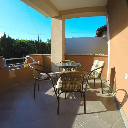 Apartments And Rooms Rea Sveti Martin Na Muri Exterior photo